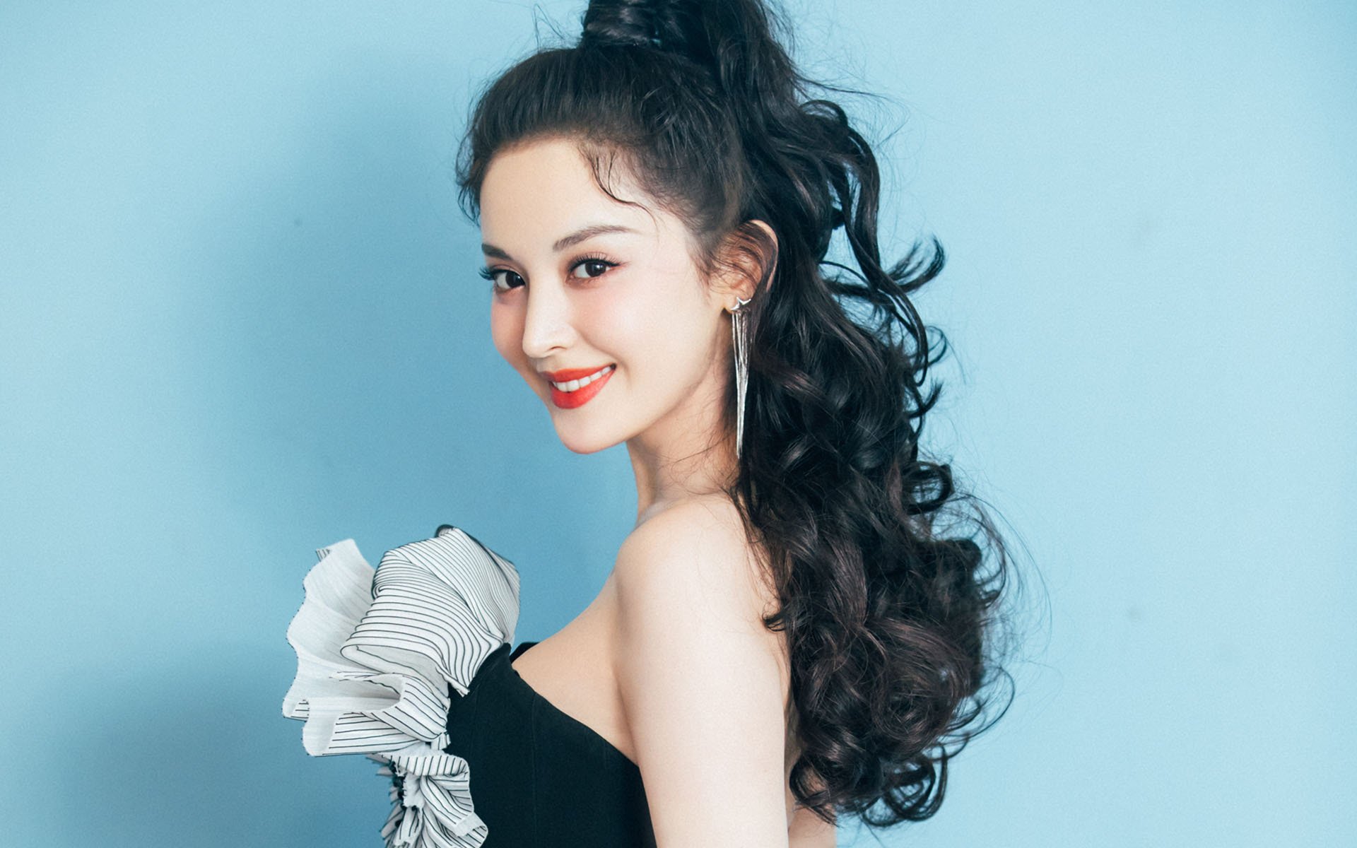 华体会官网入口-国家队选材标准是否科学合理，国家队人选